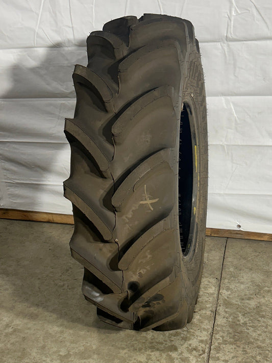 340/85R24 (13.6R24) FIRESTONE PERFORMER 85