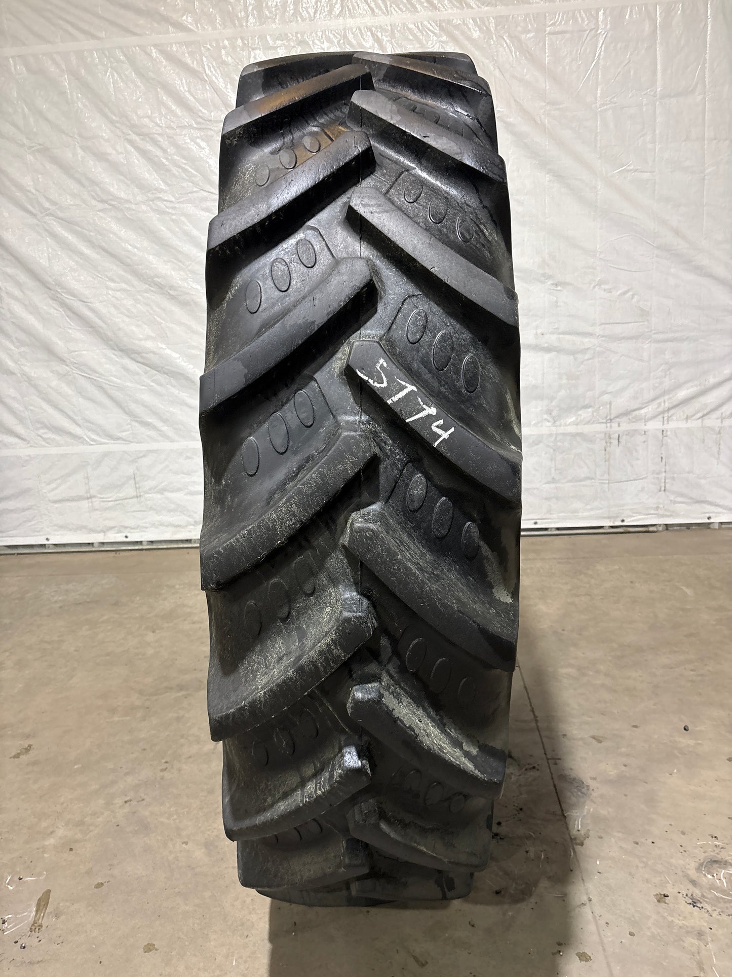 480/80R50 REPLACES (18.4R50) BKT AGRI MAX RT 855 #5774