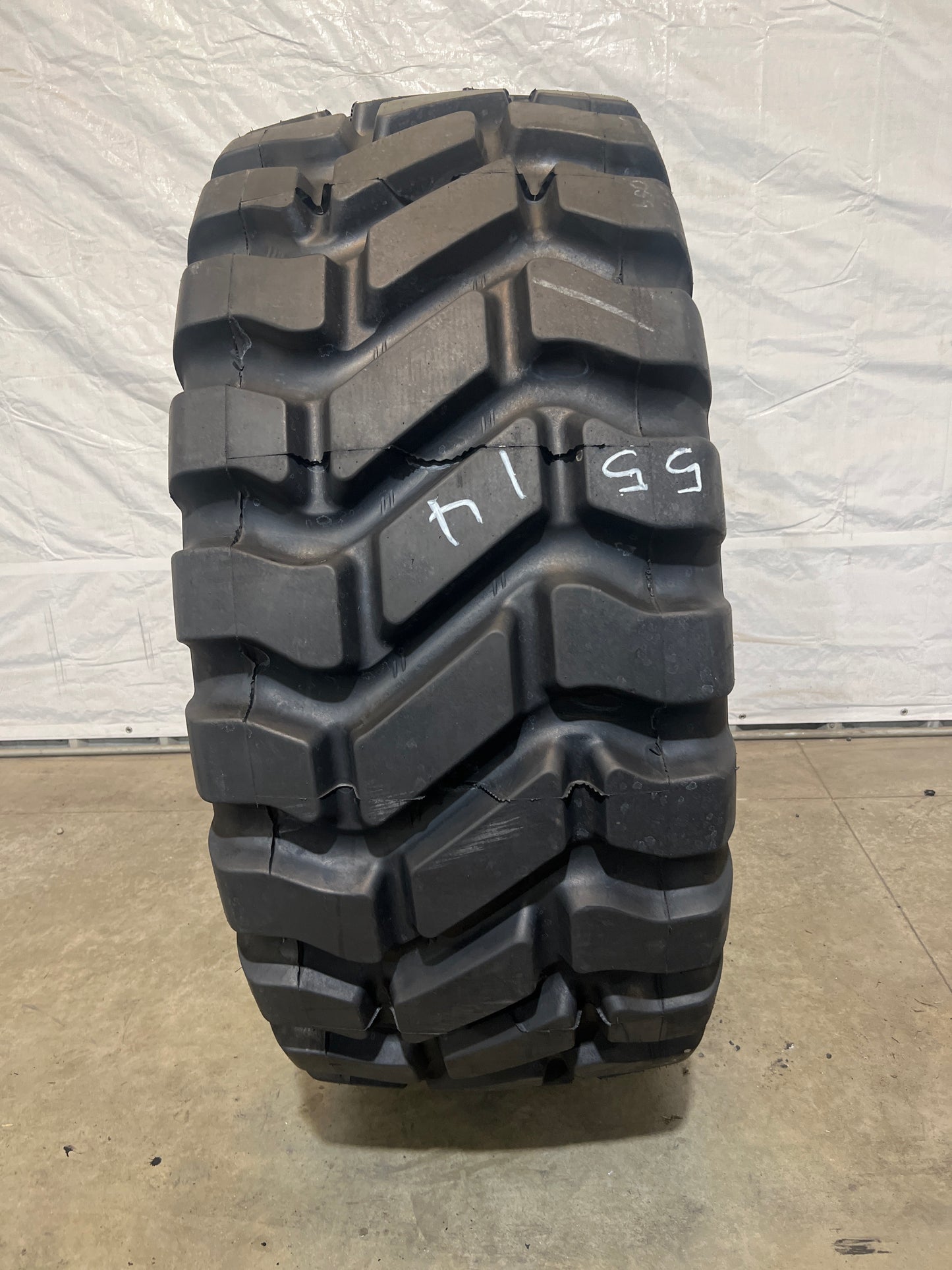 23.5R25 GOODYEAR TL 3A+ UNISTEEL #5514
