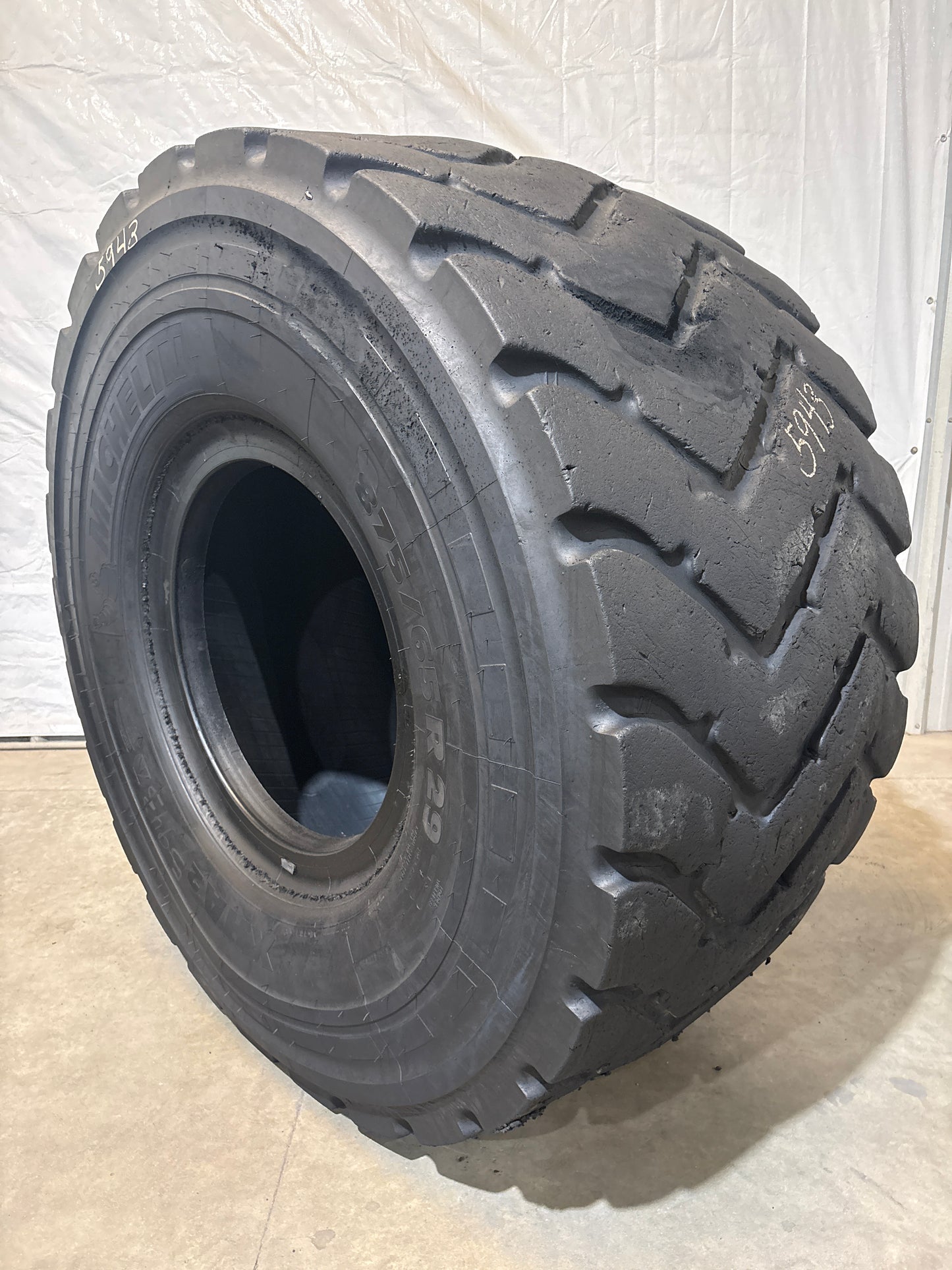 875/65R29 MICHELIN XHA2 #5943