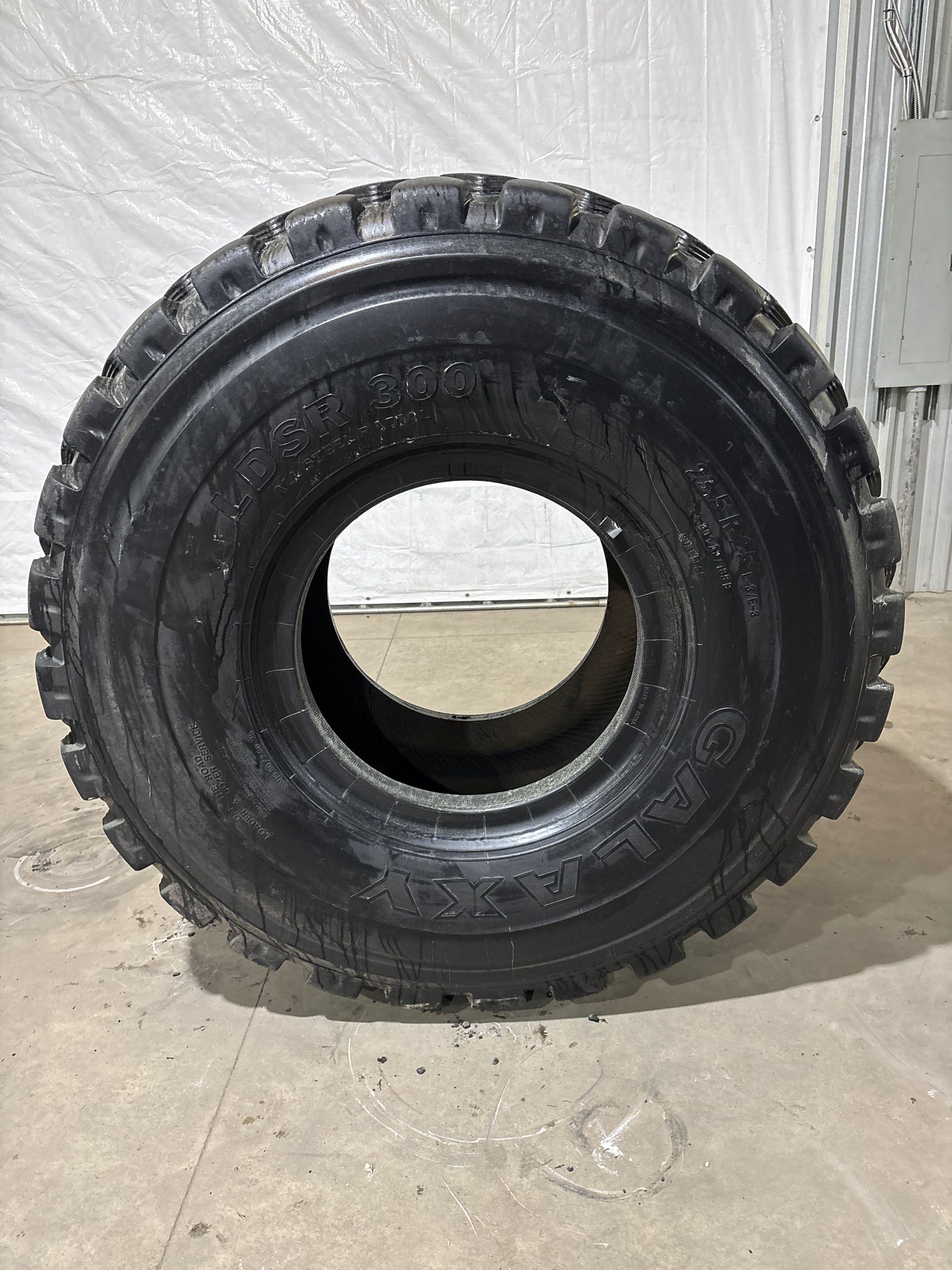 23.5R25 GALAXY LDSR 300 #5810