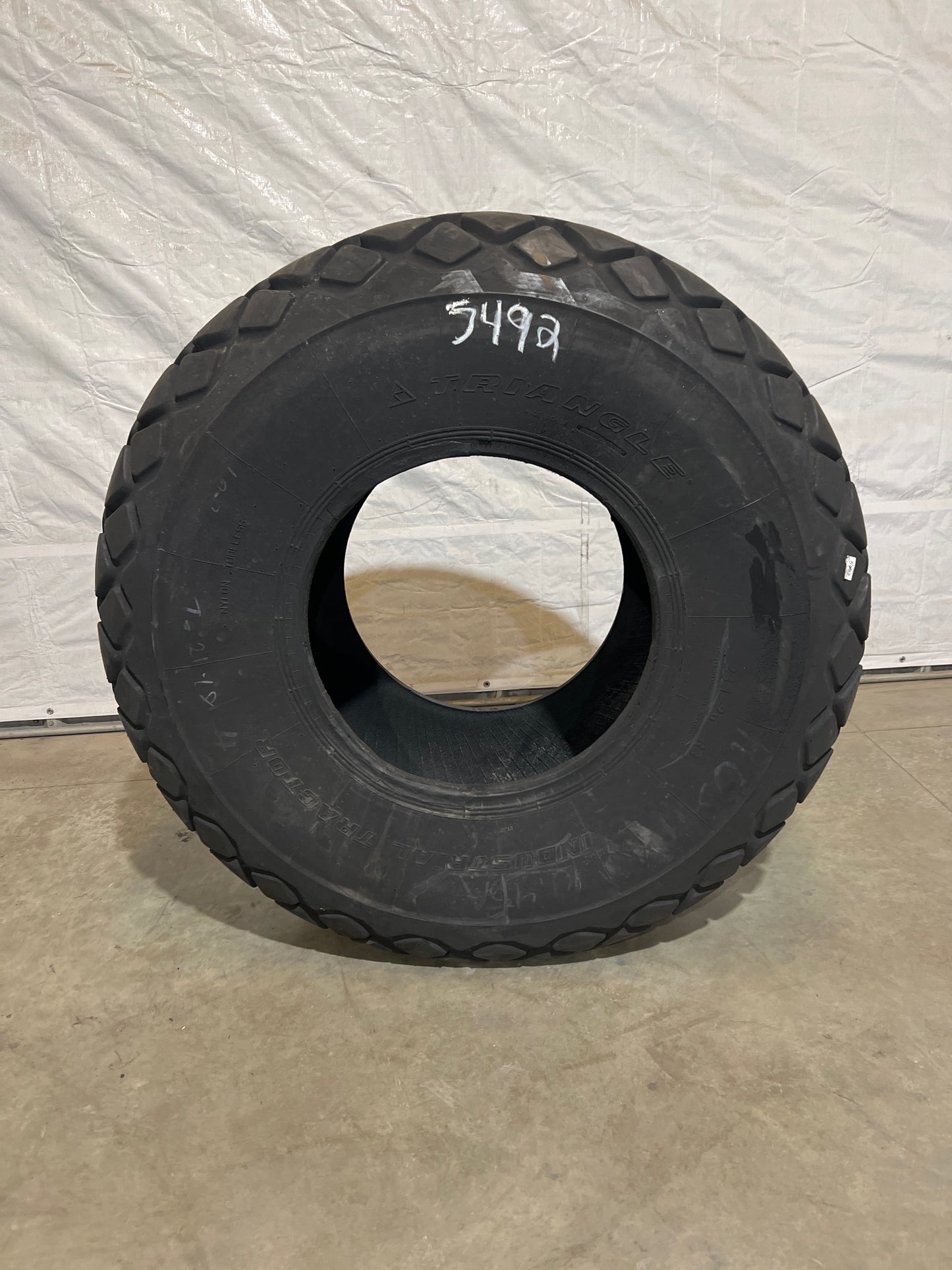 23.1-26 TRIANGLE INDUSTRIAL TRACTION #5492