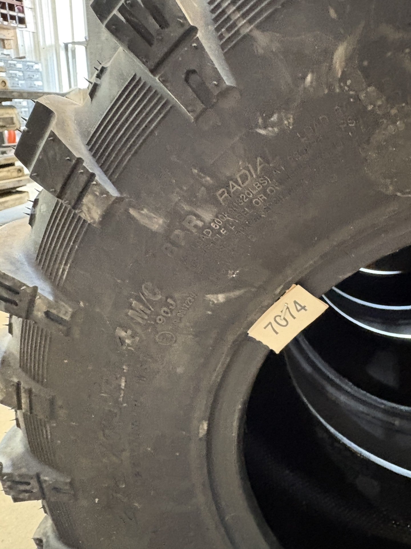 275/70R14 (29X11R14) PRO ARMOR X-TERRAIN