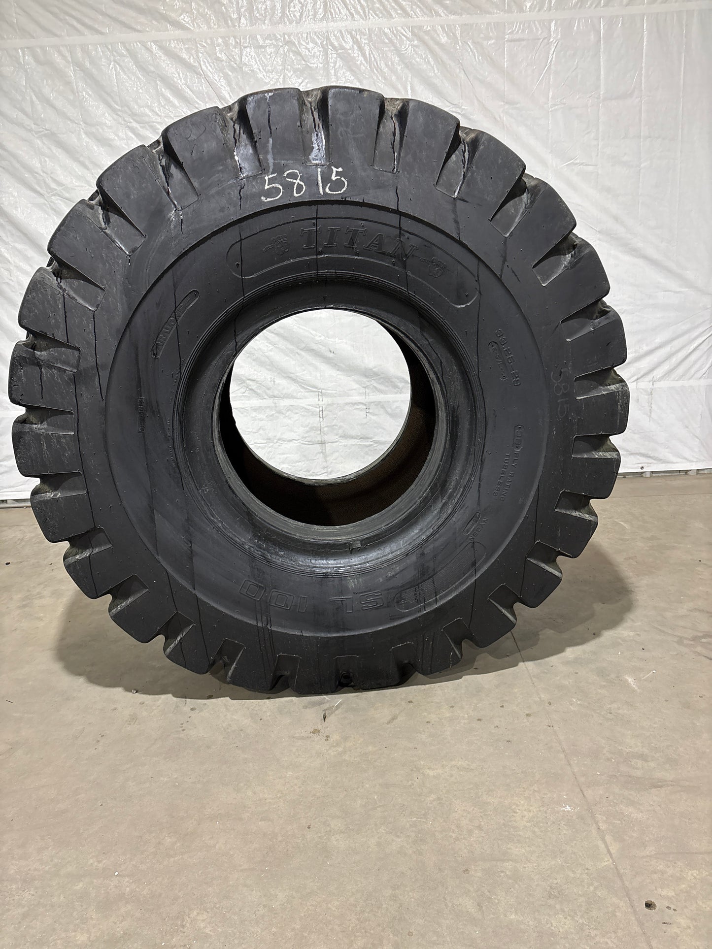 33.25-29 TITAN SL100 38 PLY #5815