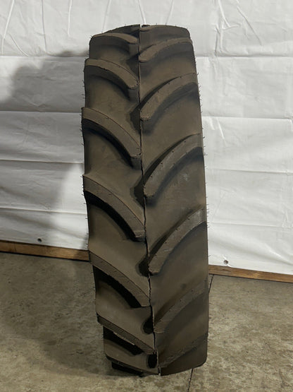 340/85R24 (13.6R24) FIRESTONE PERFORMER 85