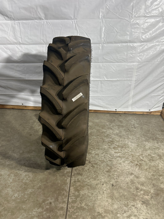 340/85R24 (13.6R24) FIRESTONE PERFORMER 85 #3527