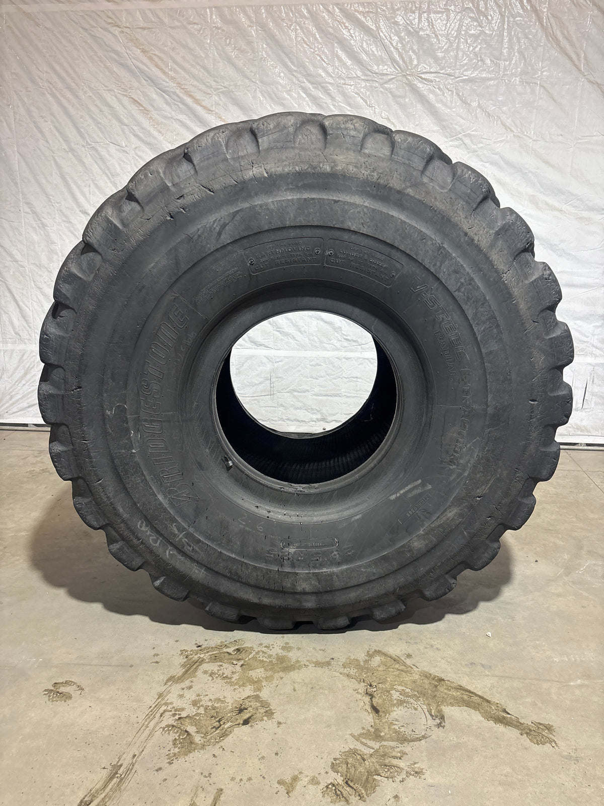 29.5R25 BRIDGESTONE V-STEEL L TRACTION #7155