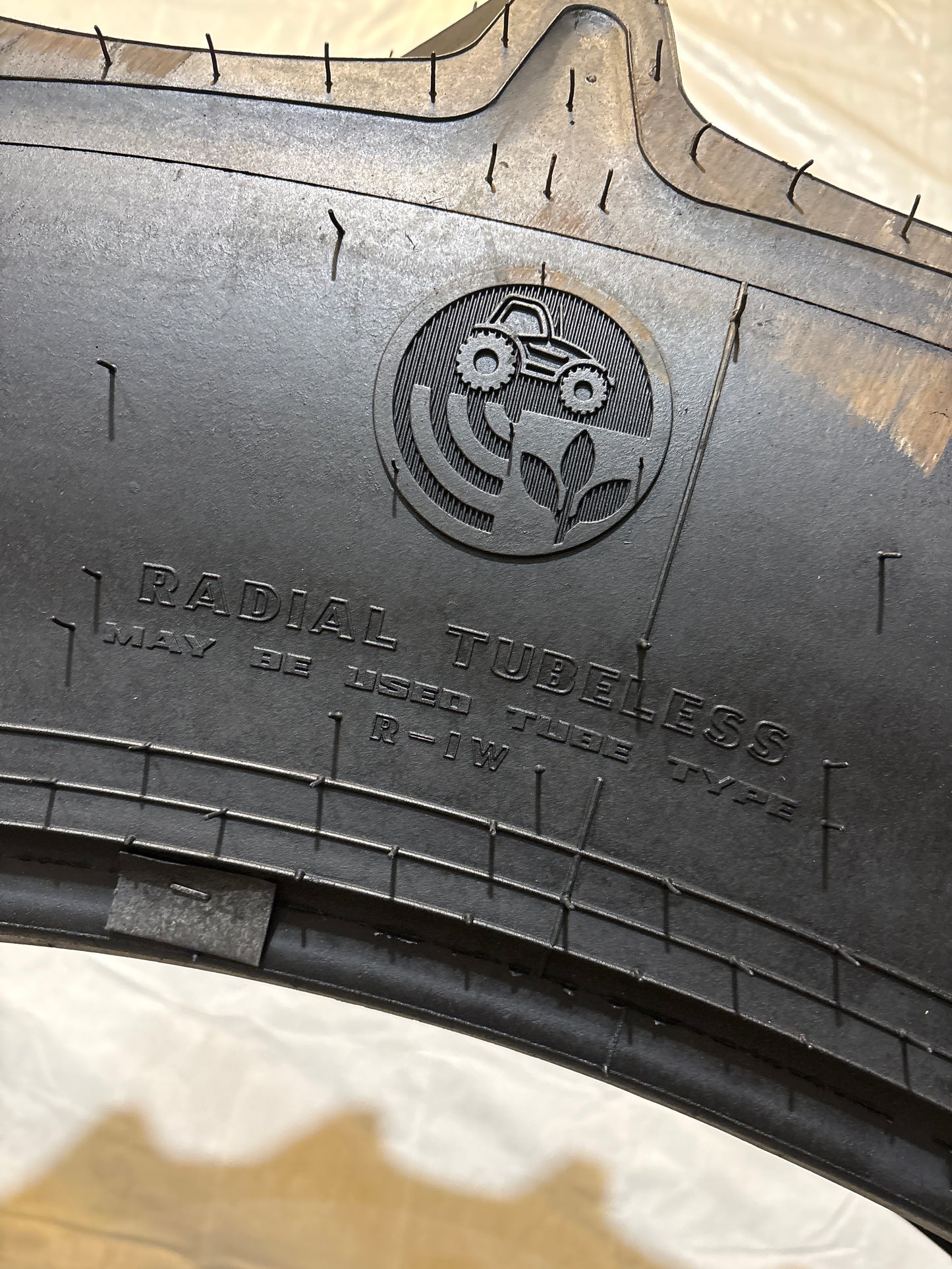 380/90R54 GOODYEAR OPTI TRAC #5854