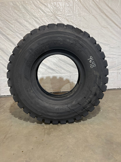18.00R33  GOODYEAR RL-4B #4648