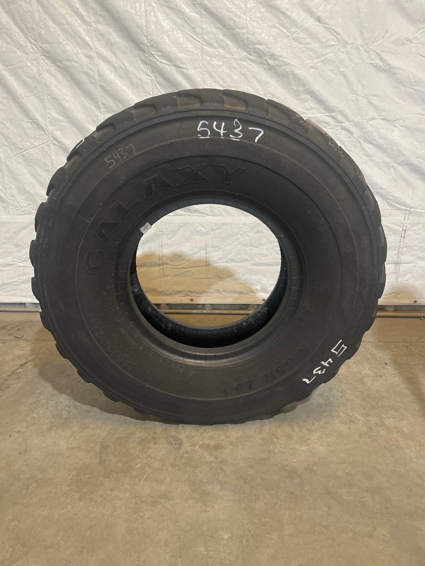 14.00R24 GALAXY MGSR 200 #5437