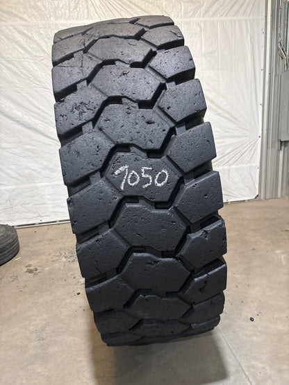 24.00R35 TRIANGLE TB 526 #7050