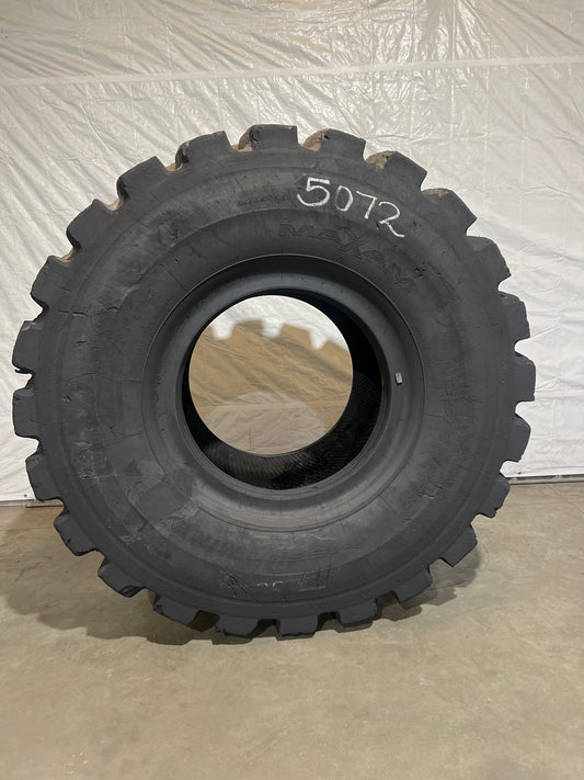 35/65R33 MAXAM MS501