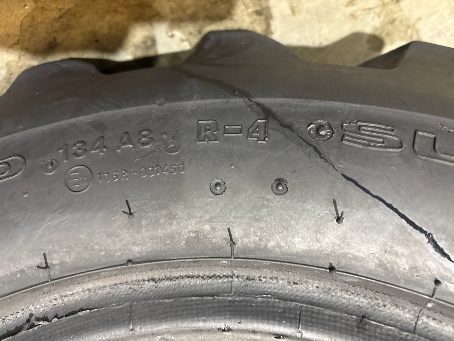 12.5/80-18 (320/80-18) Galaxy Super Industrial Lug #5602