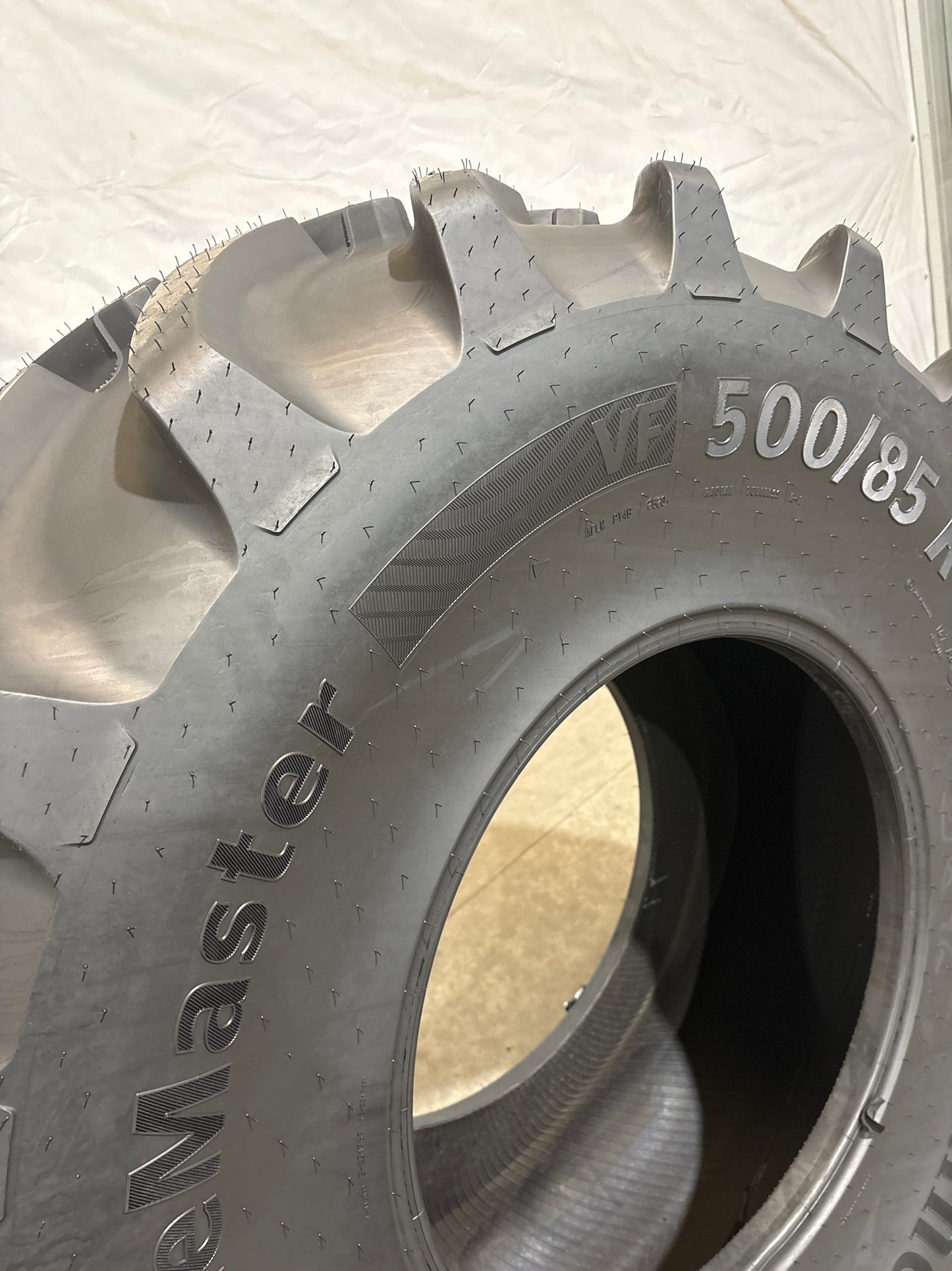 VF 500/85R24 CONTINENTAL COMBINE MASTER VF RADIAL COMBINE TIRE #5696