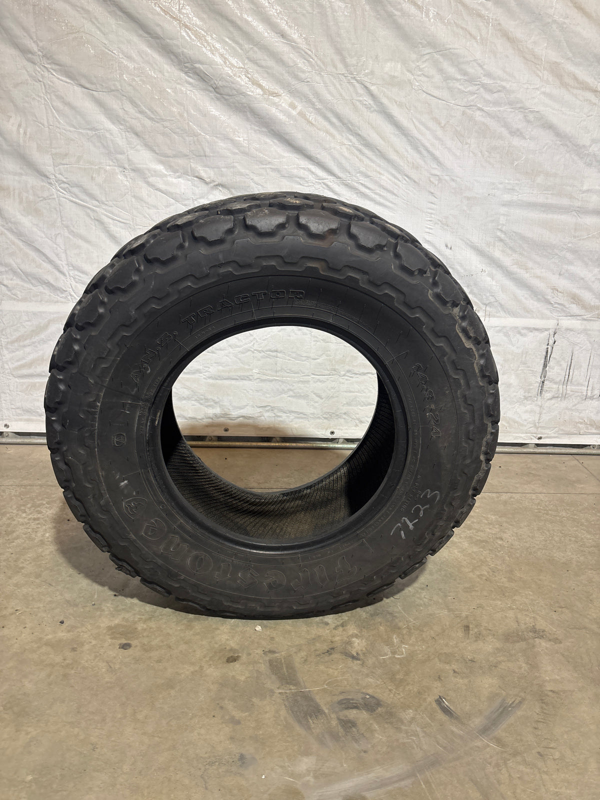 14.9-24 FIRESTONE ANS TRACTOR #7223