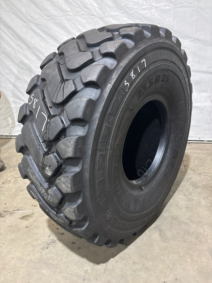 23.5R25 MICHELIN XHA2 #5817