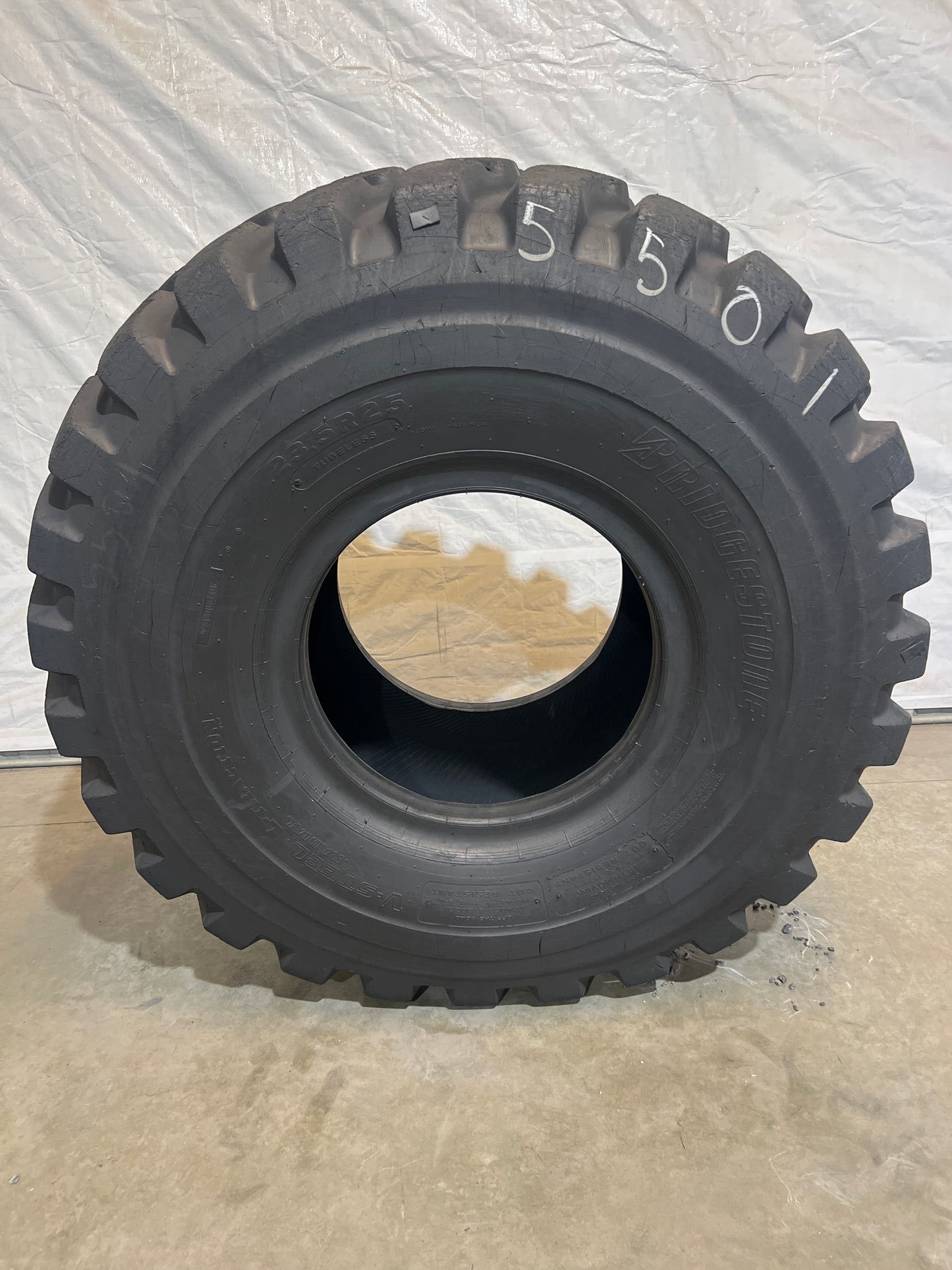 23.5R25 BRIDGESTONE V-STEEL L-TRACTION #5501