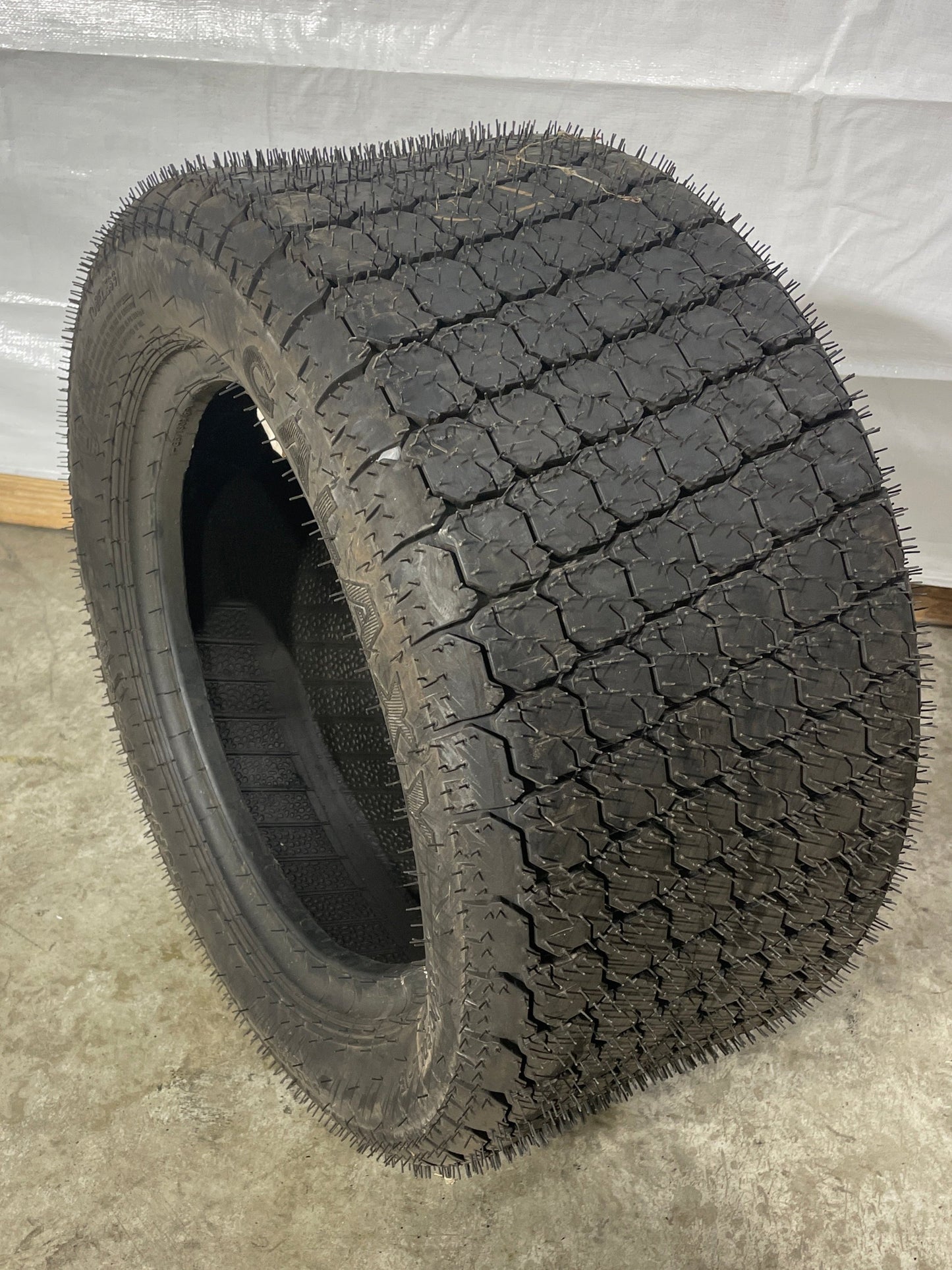 27x10.50-15 TITAN MULTI TRAC C/S