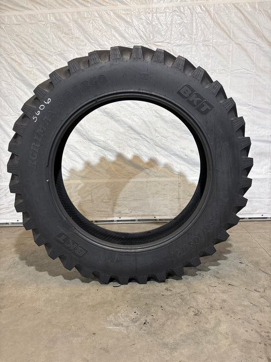 380/105R50 BKT AGRIMAX SPARGO #5606