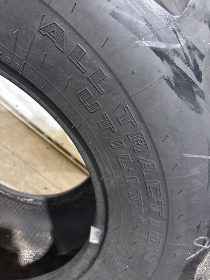 19.5L-24 FIRESTONE ALL TRACTION UTILITY #5772