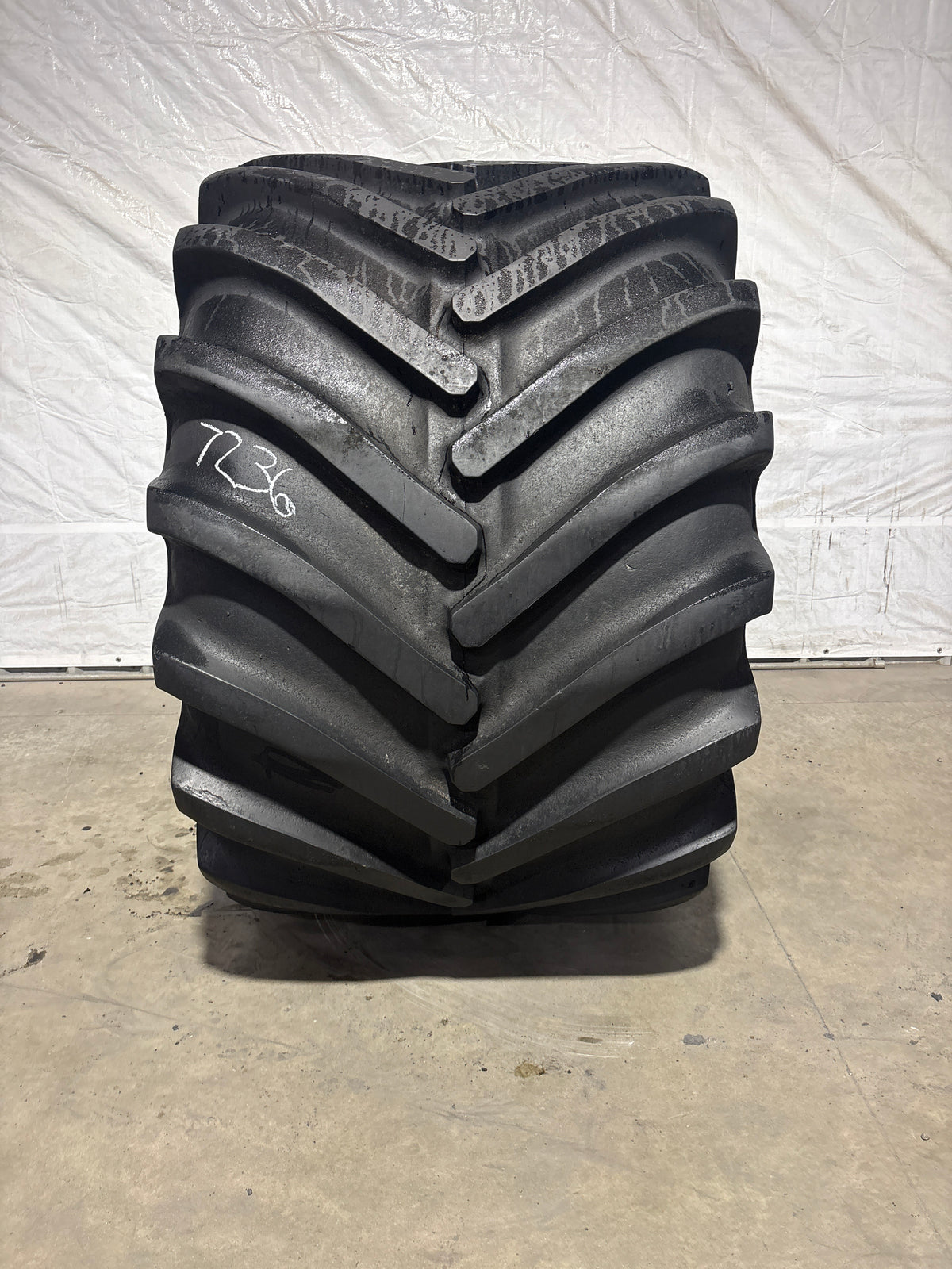 1050/50R32 Goodyear Terra Tire #7236