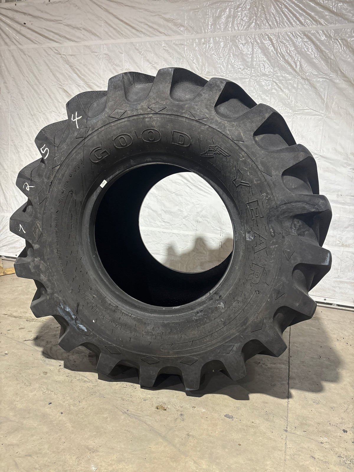 1050/50R32 Goodyear Terra Tire #7254
