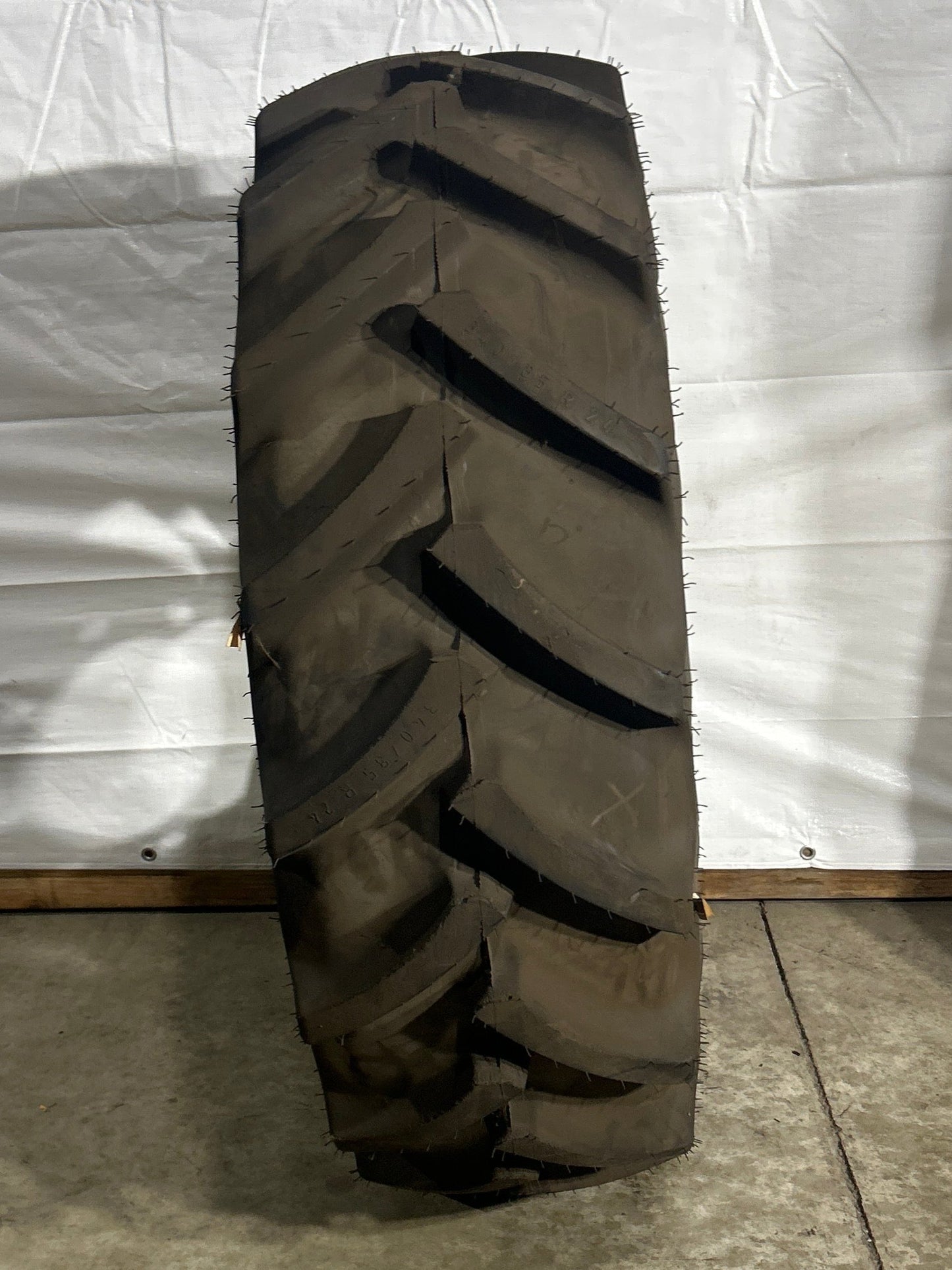 340/85R24 MITAS AC 85