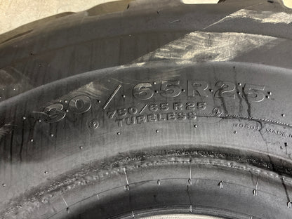 30/65R25 (750/65R25) BRIDGESTONE V-STEEL L-TRACTION (VLT) #5985