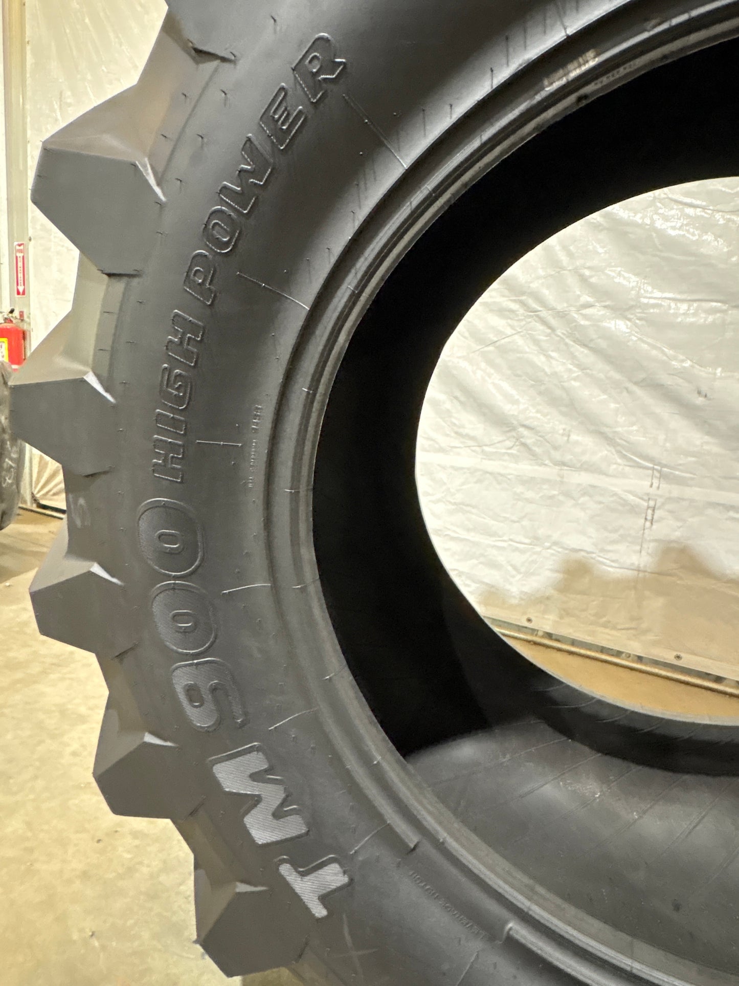 650/60R34 TRELLEBORG TM 900 HIGH POWER #5885