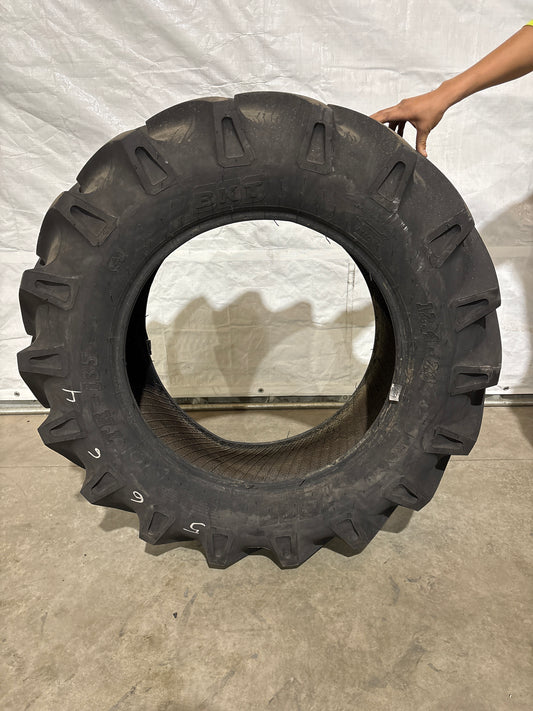 12.4-24 BKT TR-135 TRACTOR TIRE #5664