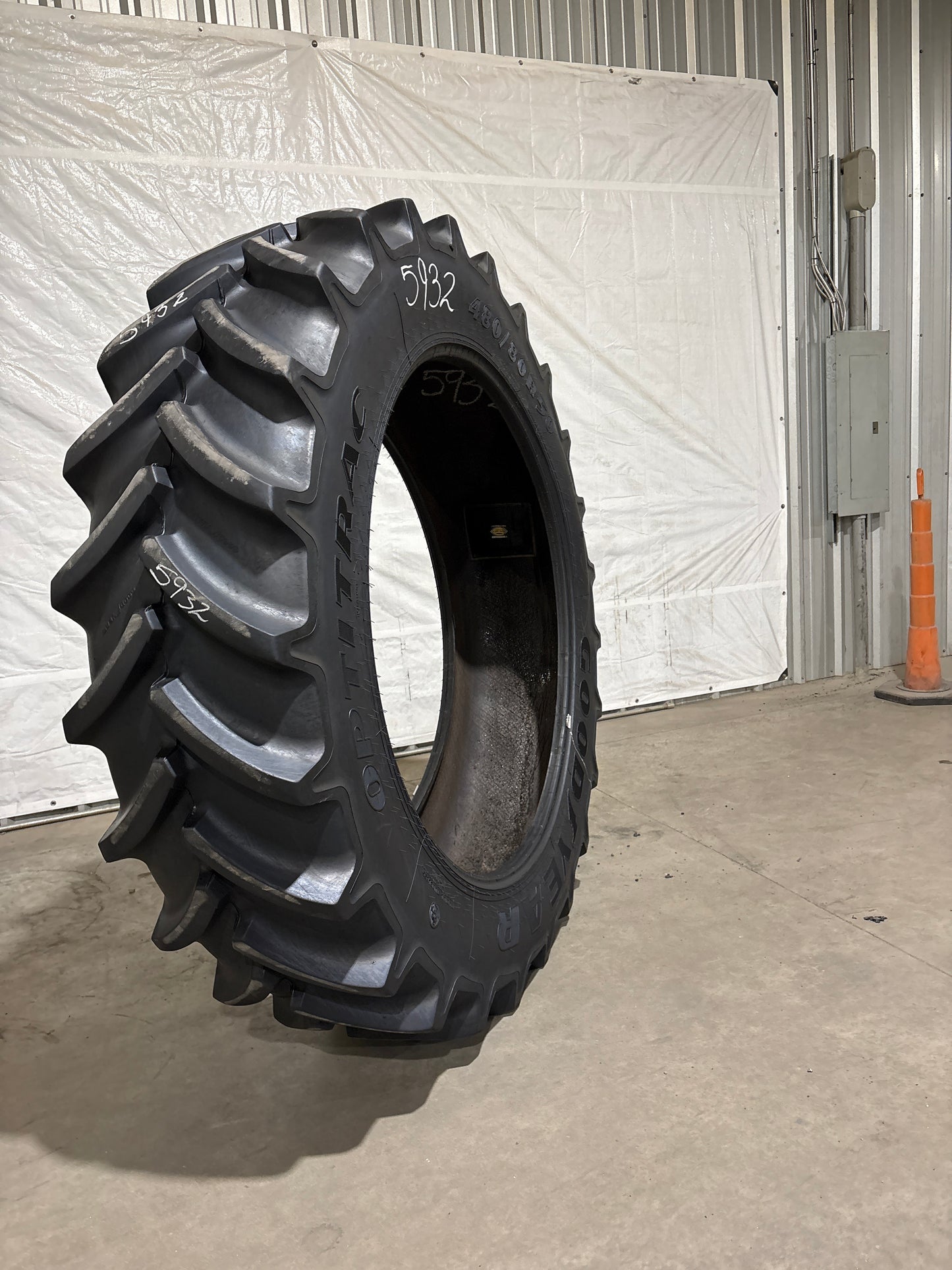 480/80R50 GOODYEAR OPTI TRAC #5932
