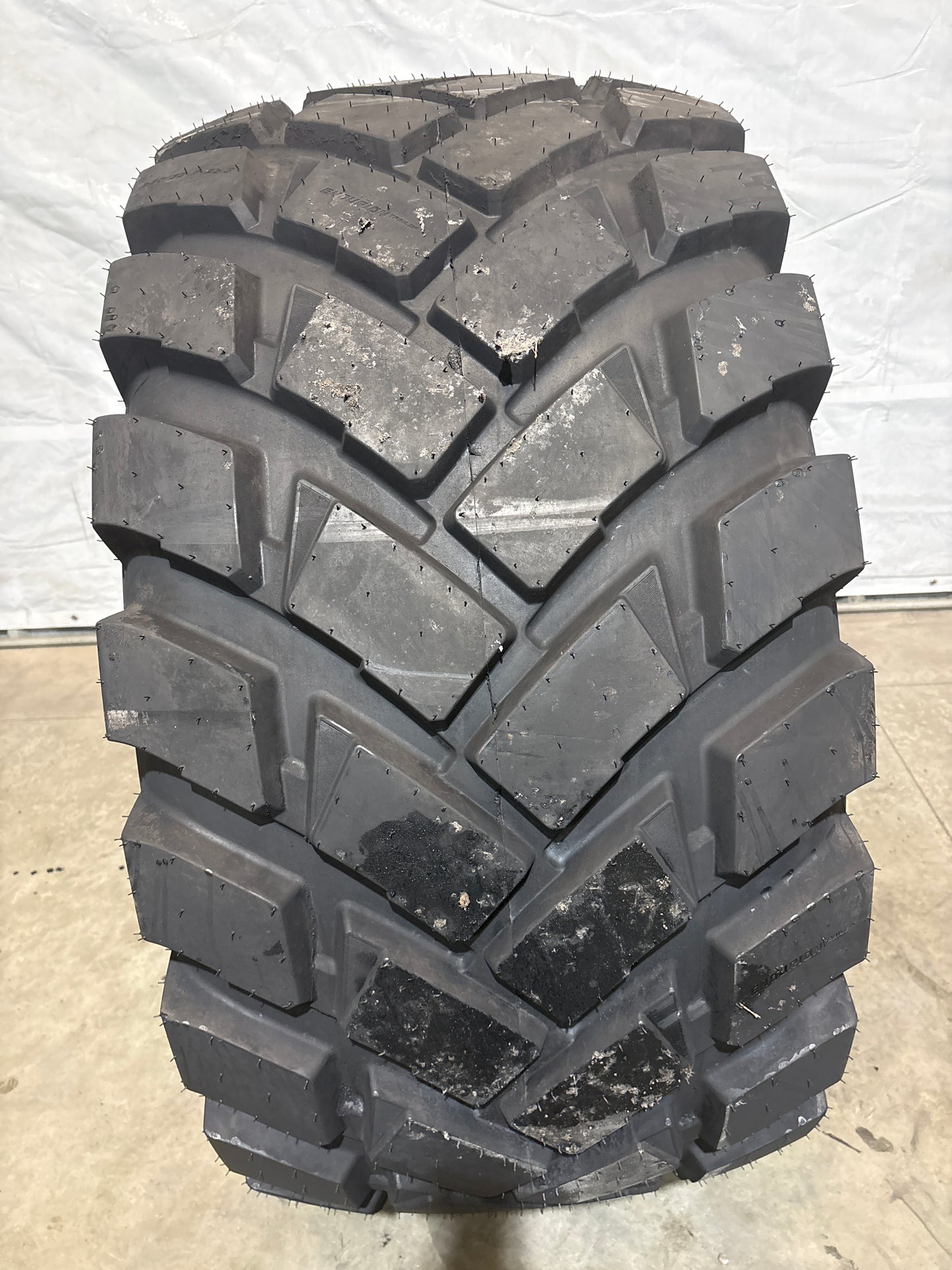 650/55R26.5 VREDESTEIN ENDURION TRAILER TIRE #5697