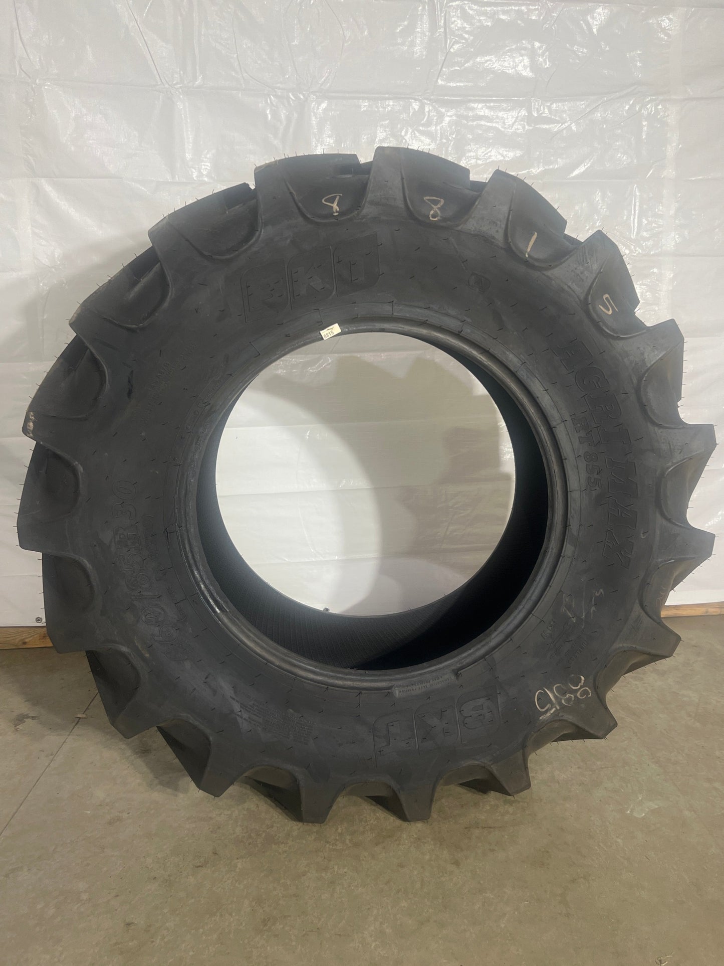 460/85R30 BKT AGRIMAX RT855