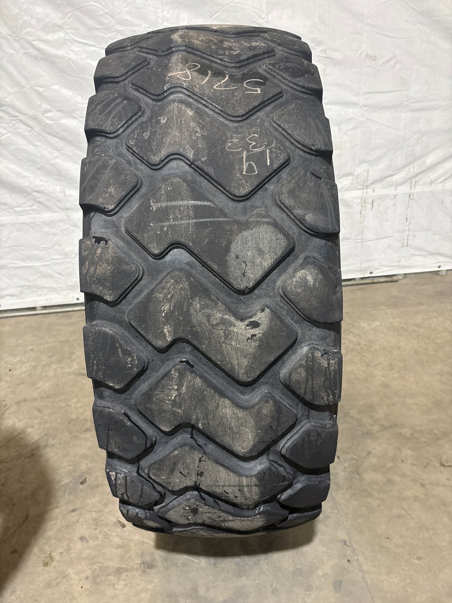 20.5R25 GALAXY LDSR 300 #5718