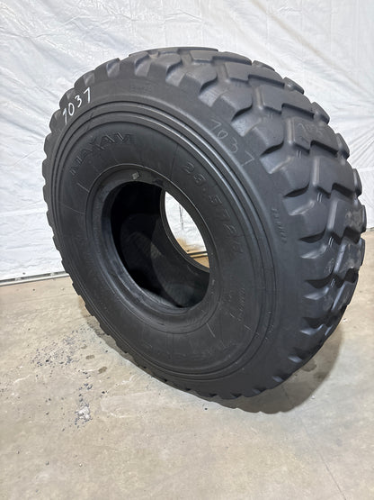 23.5R25 MAXAM MS 330 #7037