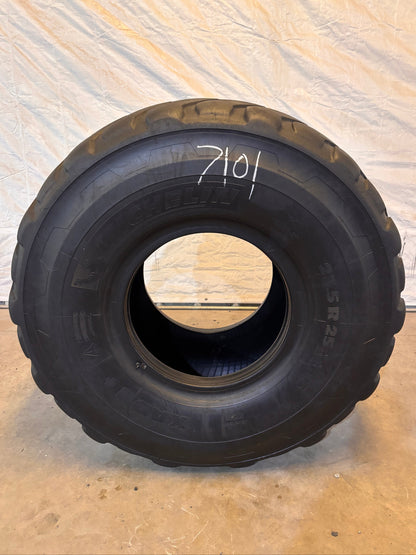 23.5R25 MICHELIN XADNT #7101