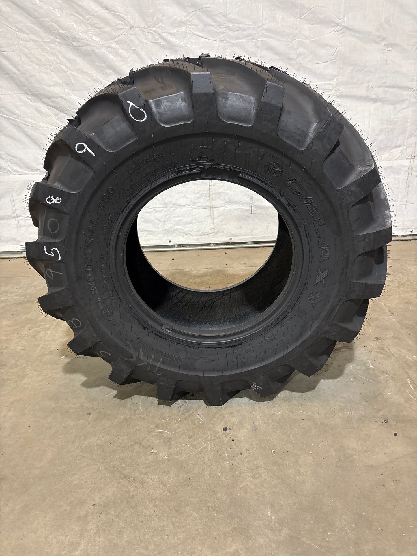 500/70R24 (19.5LR-24) GALAXY AGRO INDUSTRIAL 580 #5890