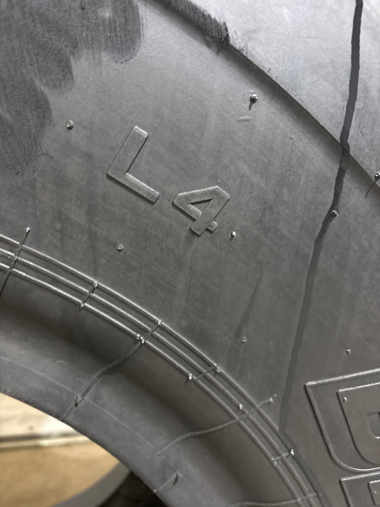 26.5-25 BKT XL-GRIP PLUS #5727