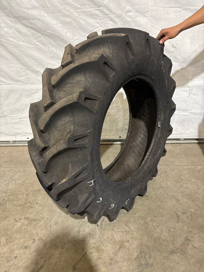 12.4-24 BKT TR-135 TRACTOR TIRE #5664