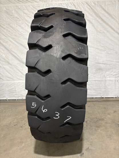 24.00R35 BKT EARTHMAX SR47 #5637