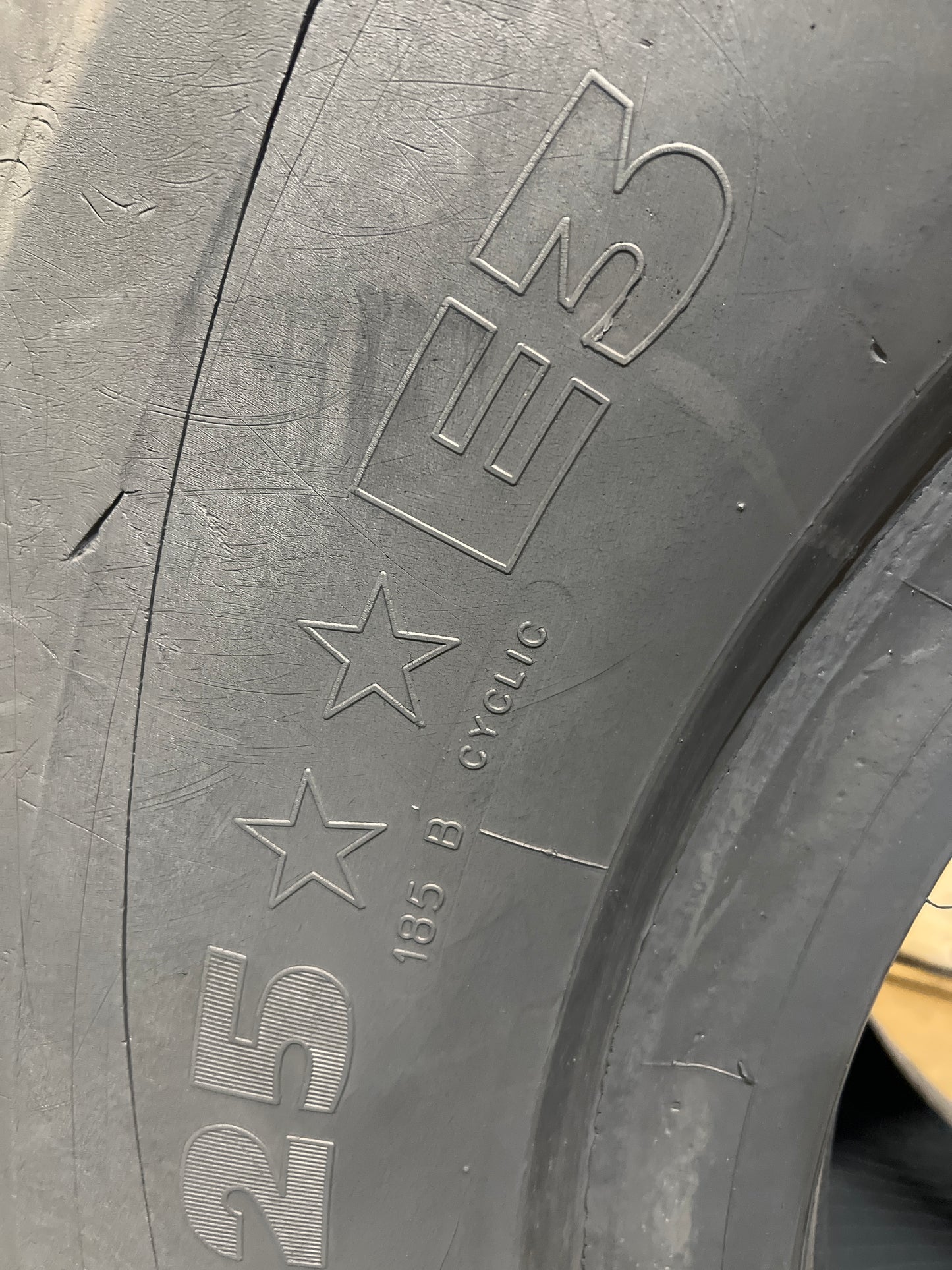 23.5R25 MICHELIN XADN+ #5500
