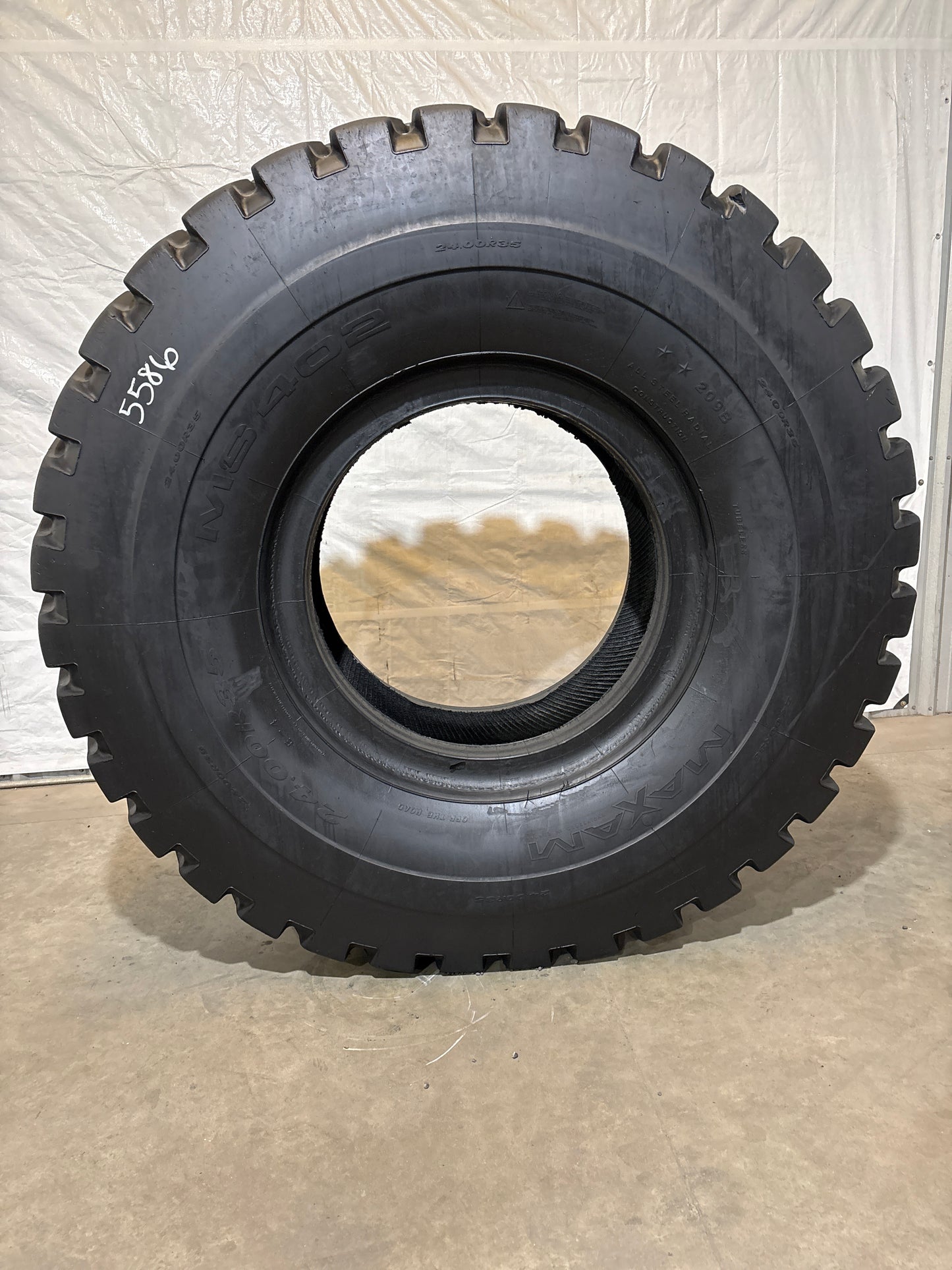 24.00R35 MAXAM MS402 #5586