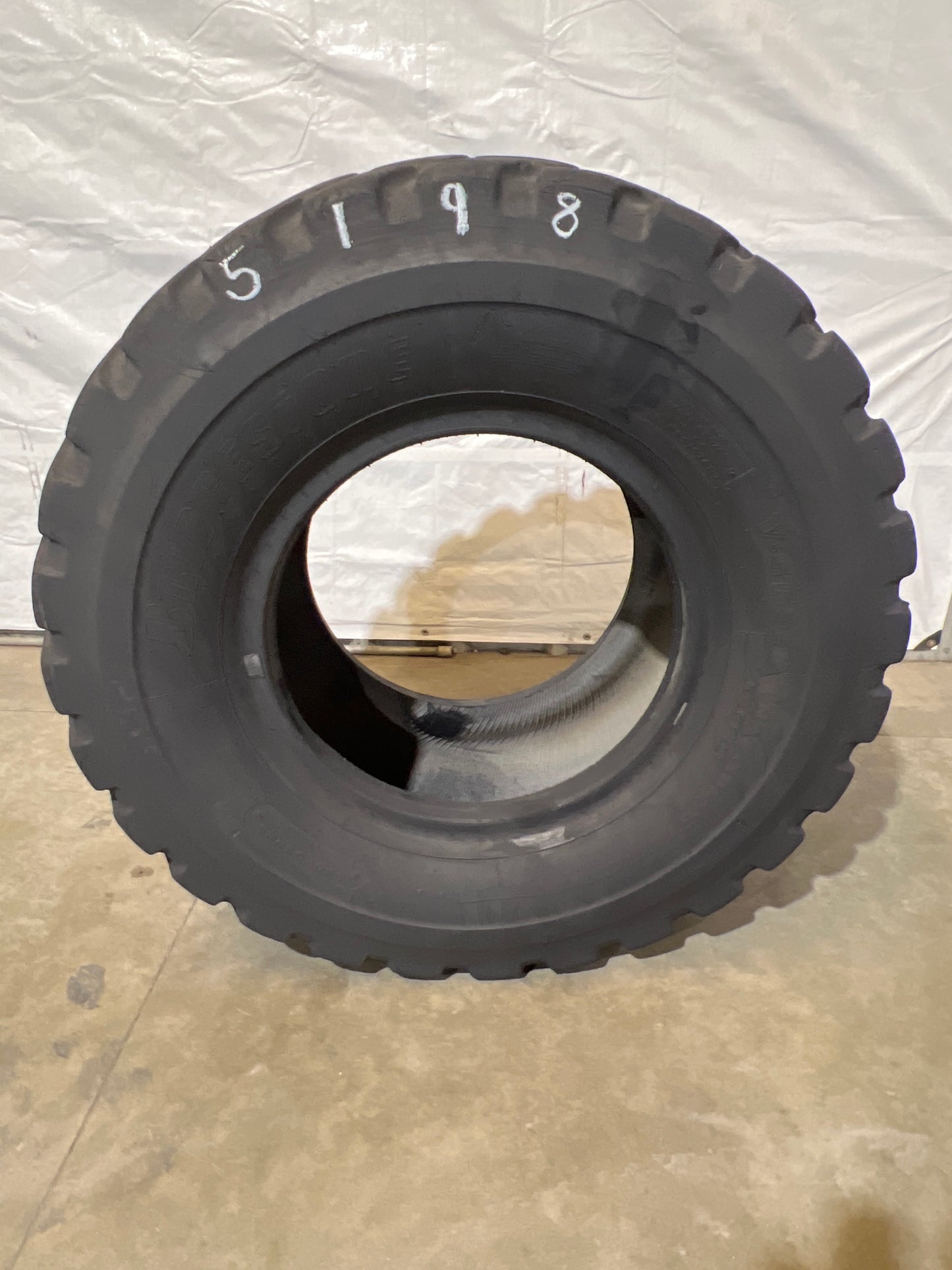 550/65R25 (20.5R25)  BRIDGESTONE V-STEEL L TRACTION TL #5198
