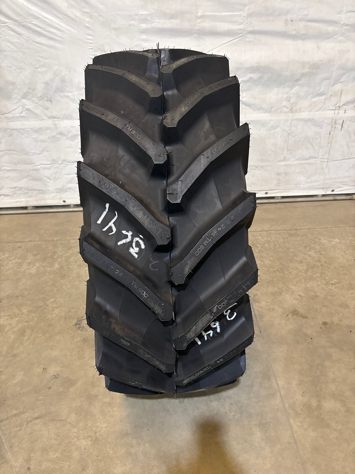 440/65R24 TRELLEBORG TM800 #3641