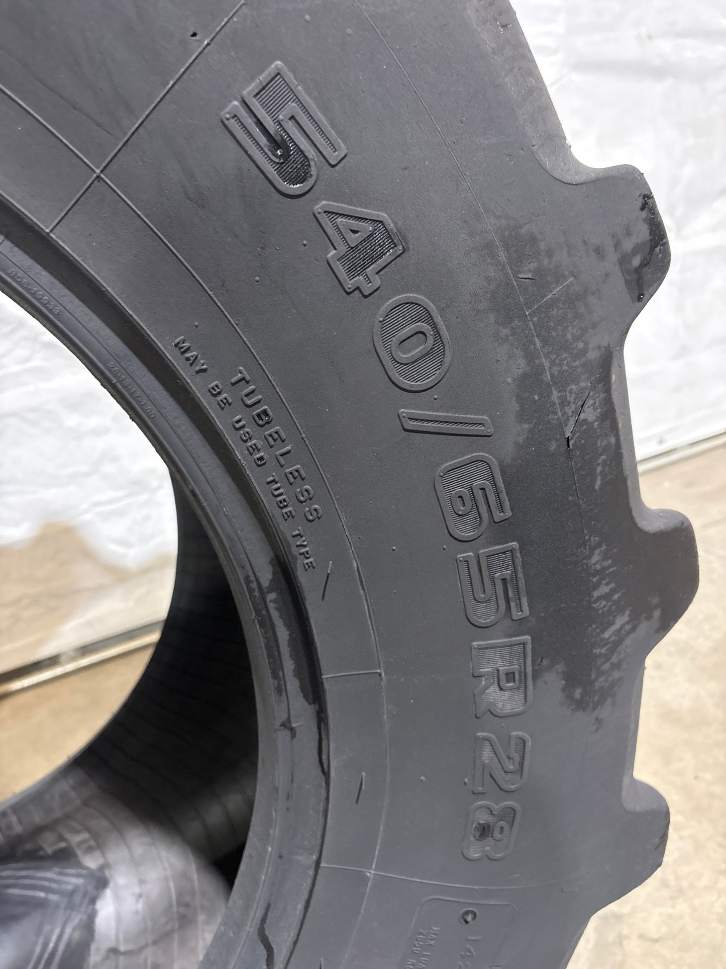 540/65R28 FIRESTONE MAXI TRACTION TRACTOR TIRE #5720