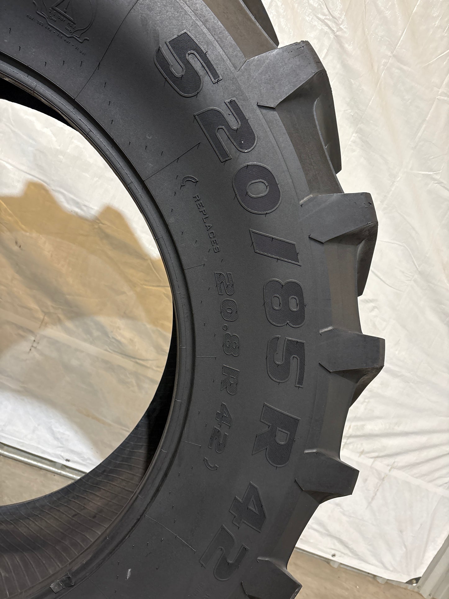 520/85R42 (20.8R42) TRELLEBORG TM600 #5656
