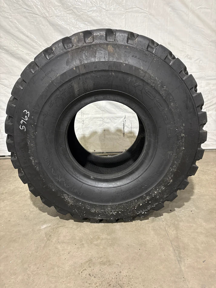 23.5R25 MAXAM MS 330 #5963