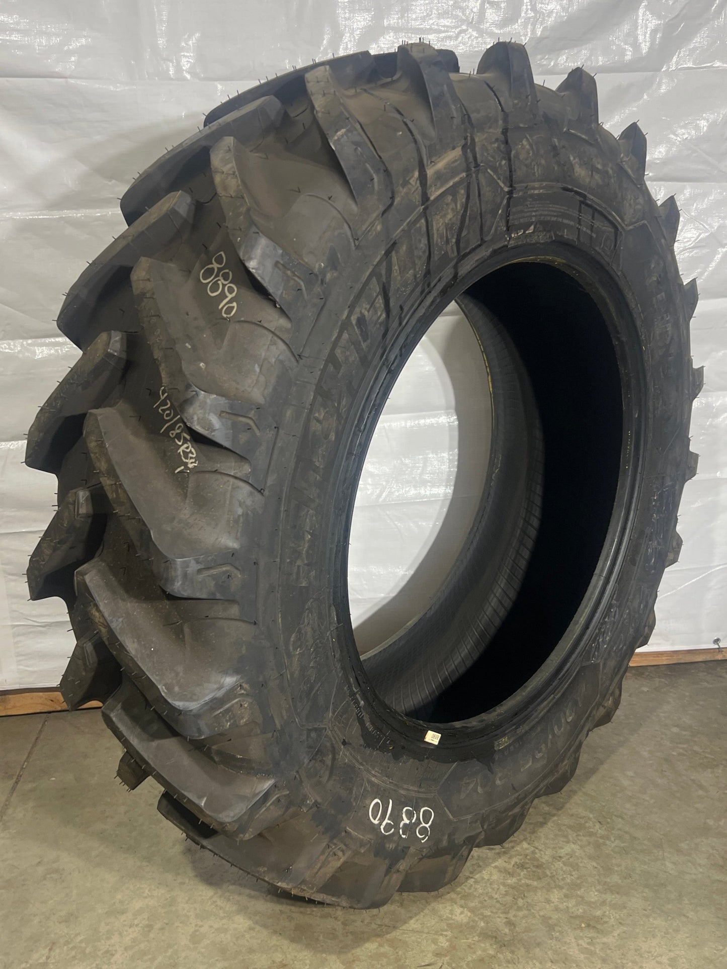 420/85R34 (16.9R34) MICHELIN AGRIBIB 2