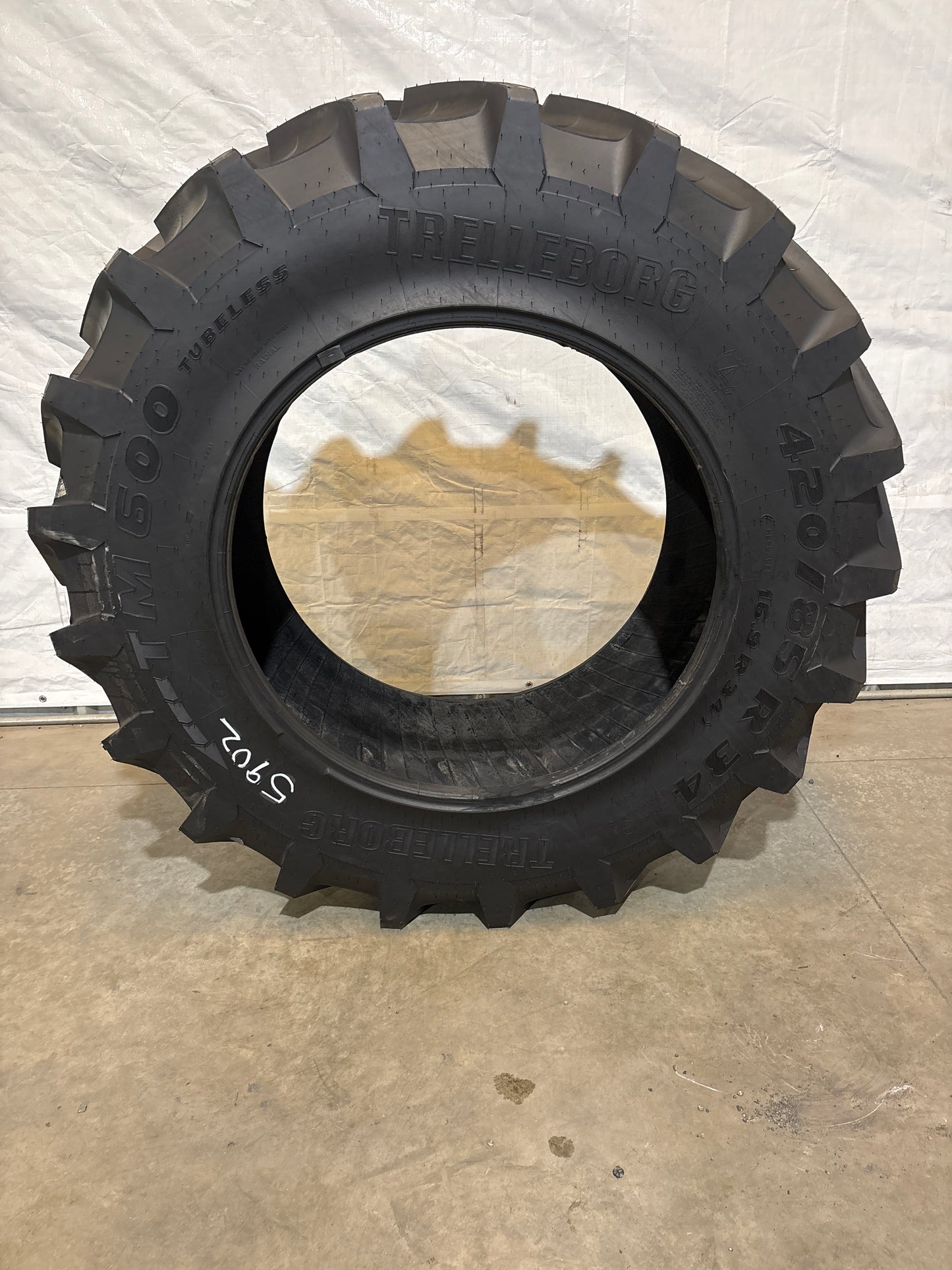 420/85R34 TRELLEBORG TM 600 #5902