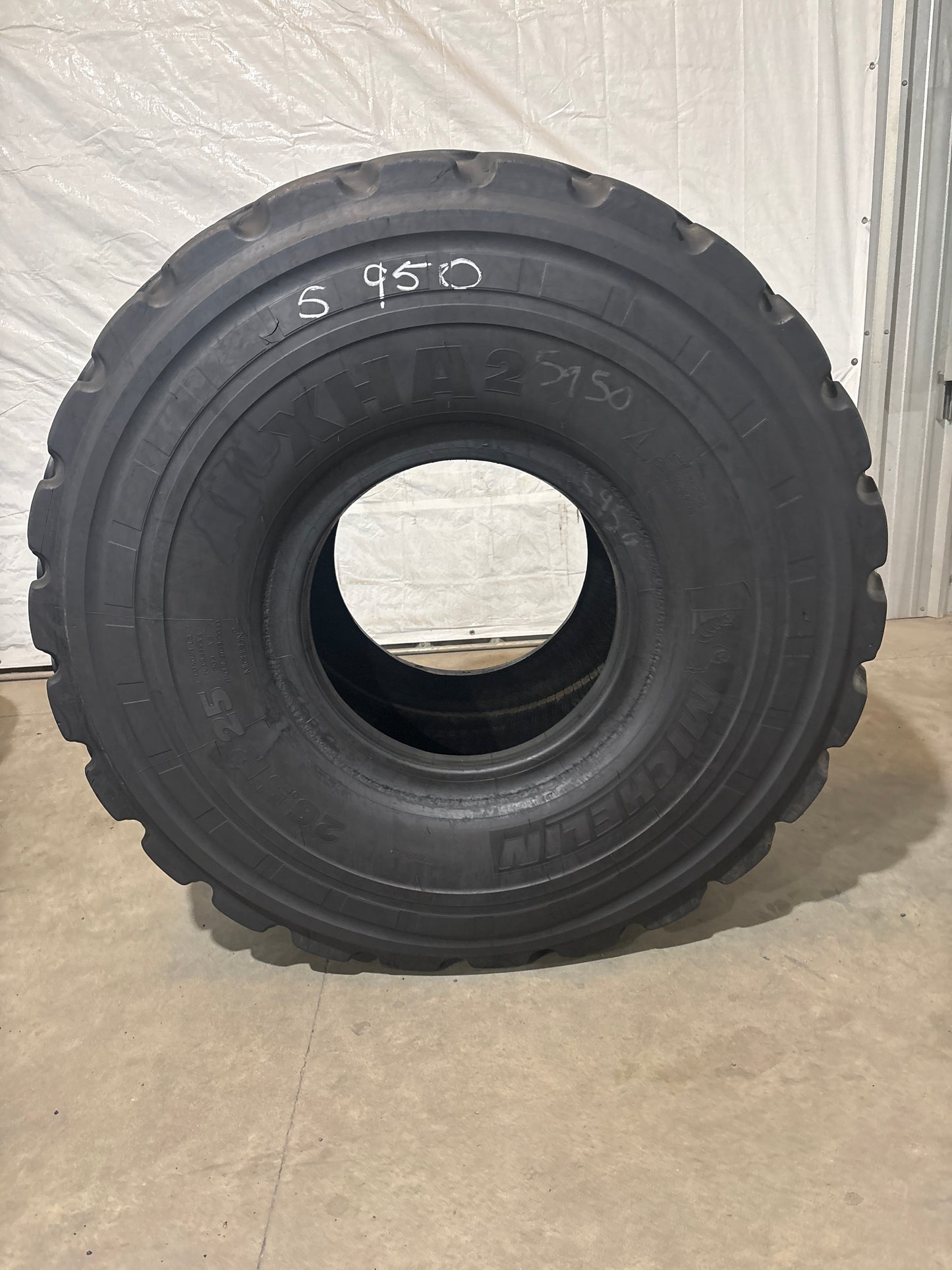 26.5R25 MICHELIN XHA2 #5950